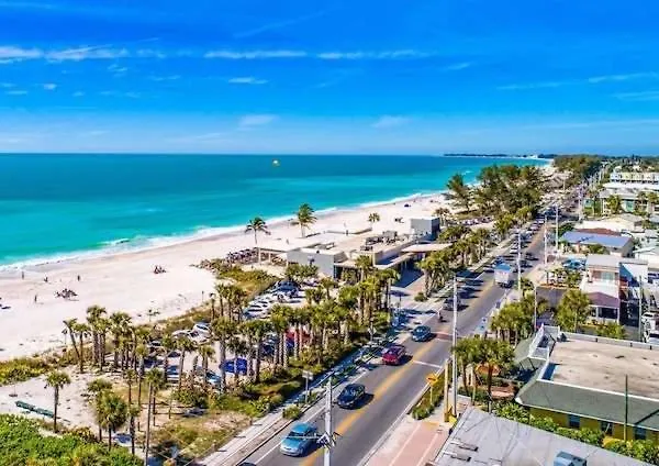 Bradenton Breeze Near Beach Villa