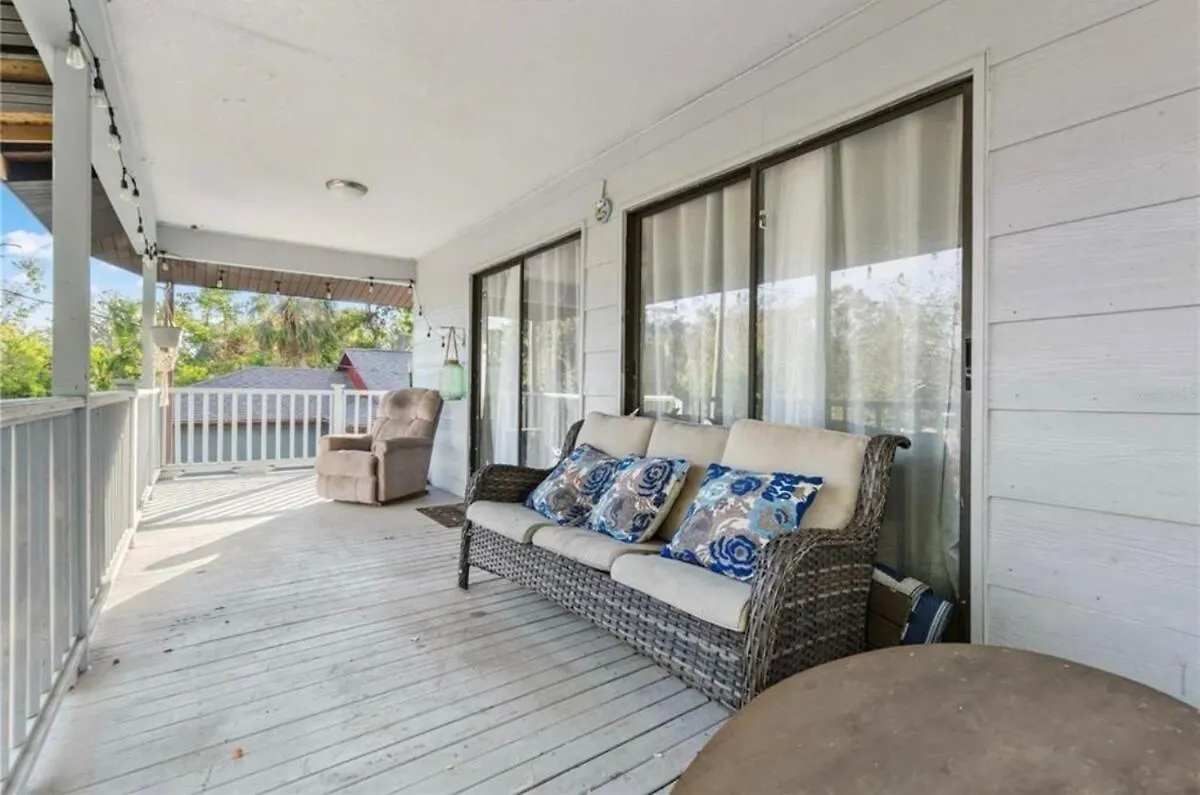 Bradenton Breeze Near Beach